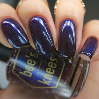 Image provided for Bee's Knees by a paid swatcher featuring the nail polish " Daydreams "