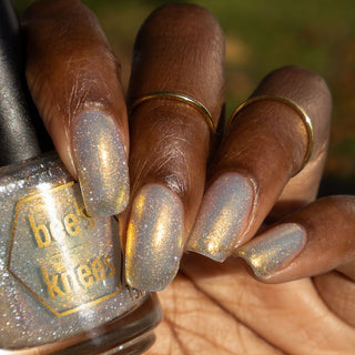 Image provided for Bee's Knees by a paid swatcher featuring the nail polish " Lemon "