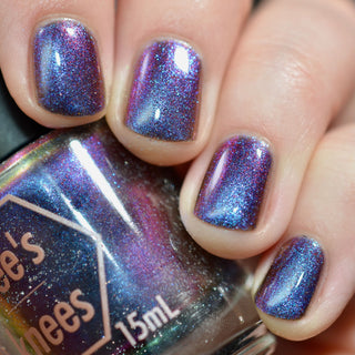 Image provided for Bee's Knees by a paid swatcher featuring the nail polish " The Ocean Queen "
